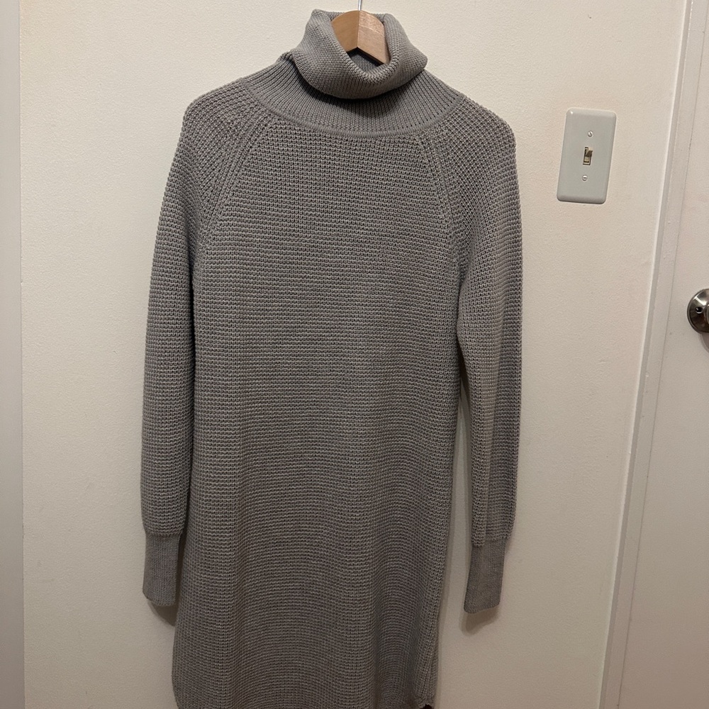 Wilfred Light Gray Turtleneck Sweater Dress